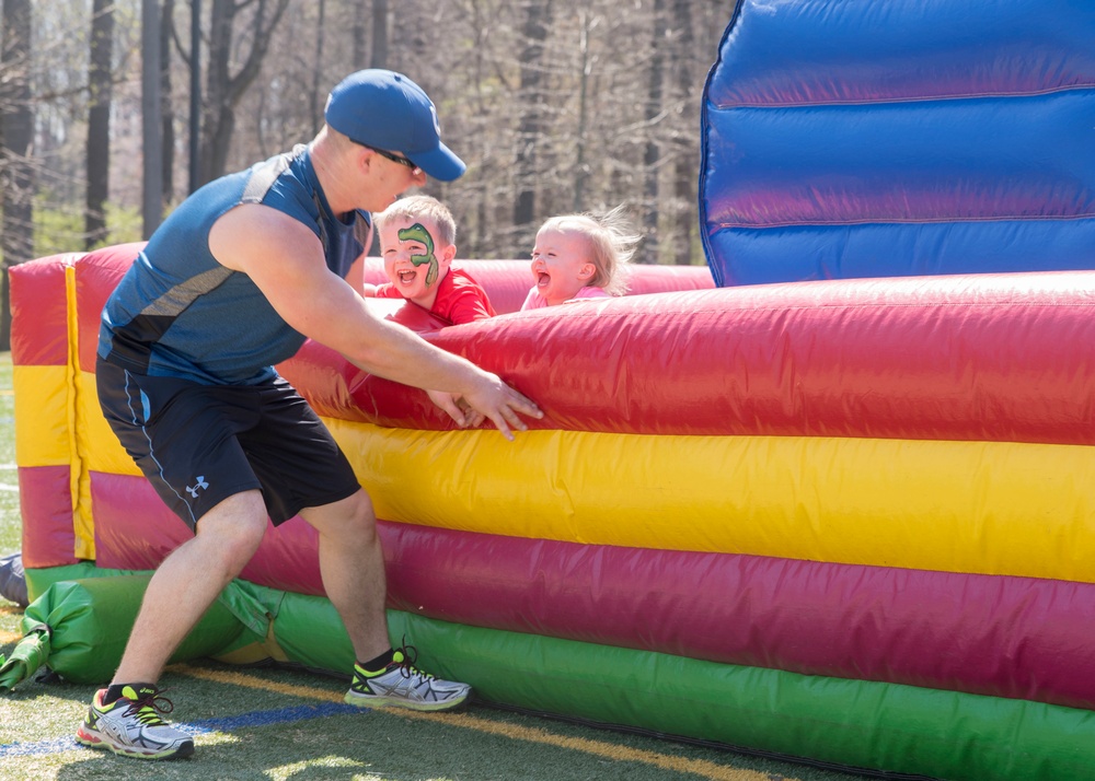 NSAB MWR Hosts Spring Fling