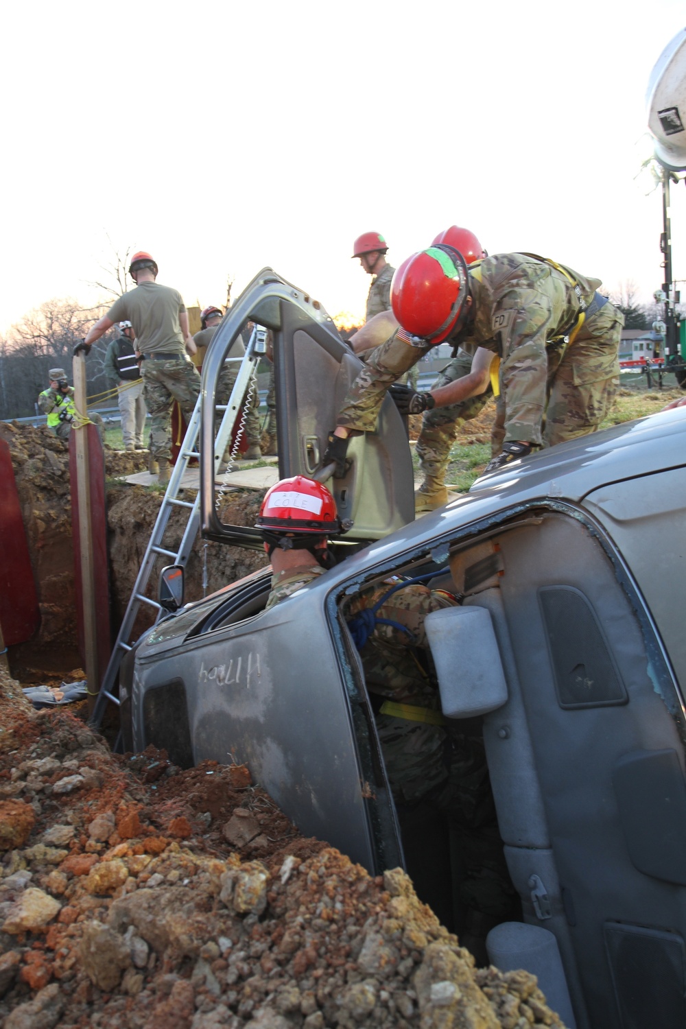 U.S. Army Reserve Engineers in action at trench rescue