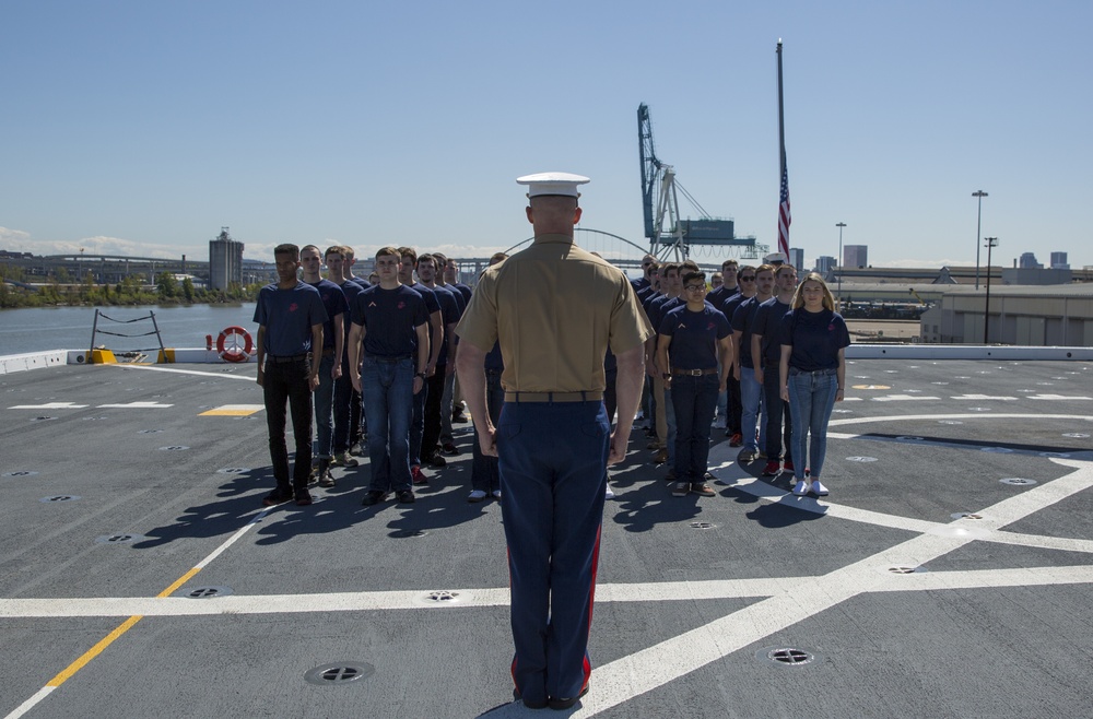 Pacific Northwest Navy and Marine Corps Enlistees Affirm their Dedication to Country Aboard Future USS Portland