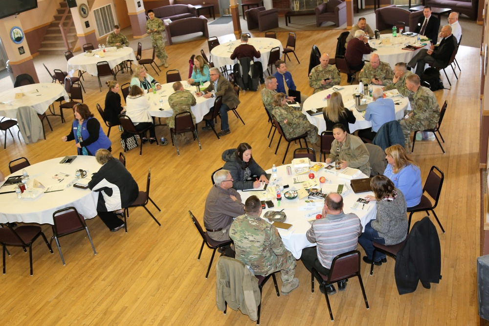 Fort McCoy garrison, tenant team members share ideas in meeting