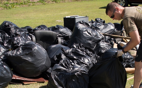 Guam Sailor Collects Trash for Earth Day 2018