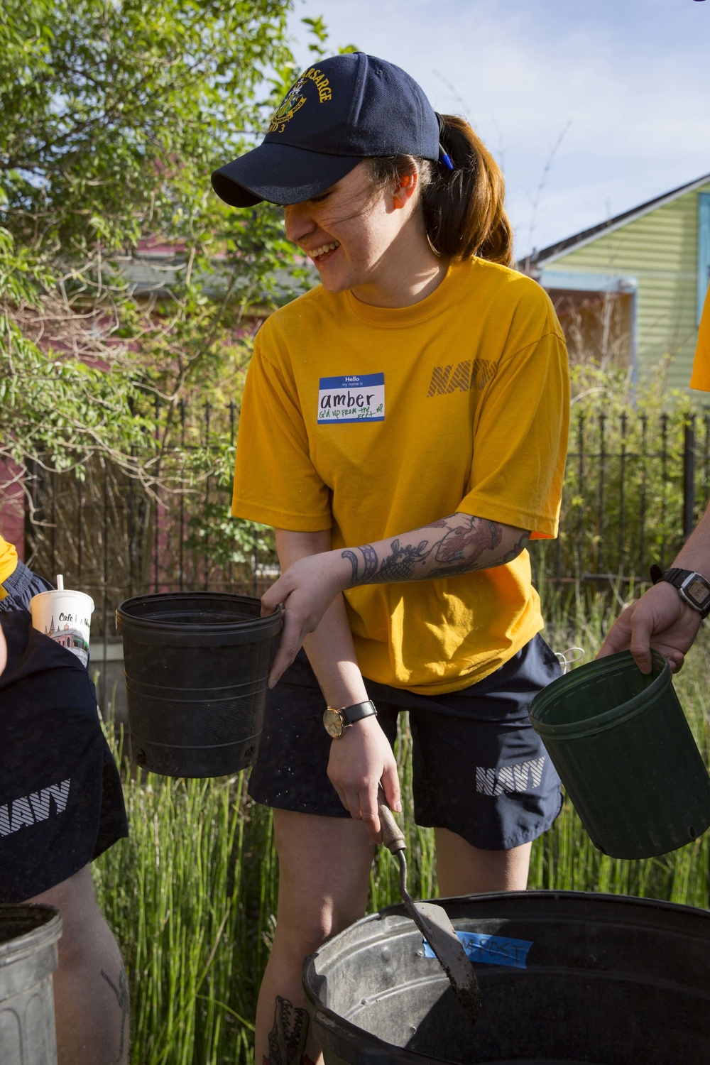USS Kearsarge Sailors Volunteer in New Orleans