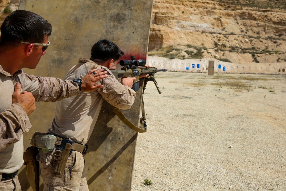 26th MEU sniper platoon trains during Eager Lion