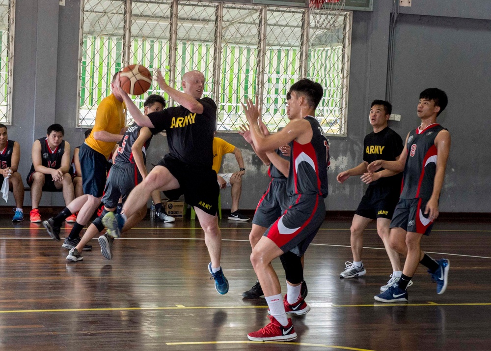 180422-N-MW694-0144