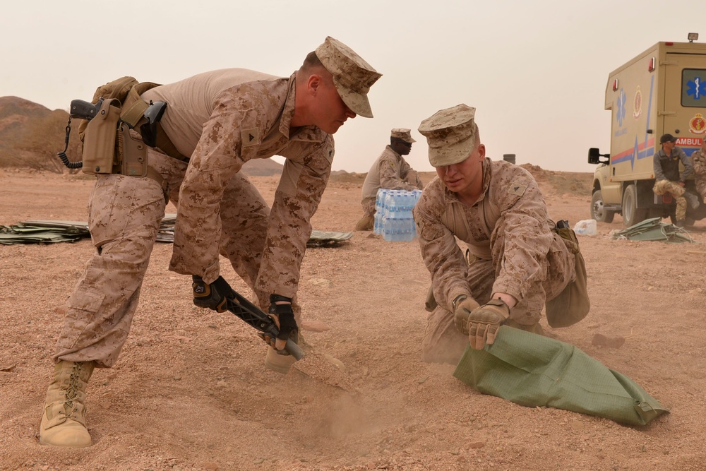U.S. Marines and Jordan Armed Forces train together