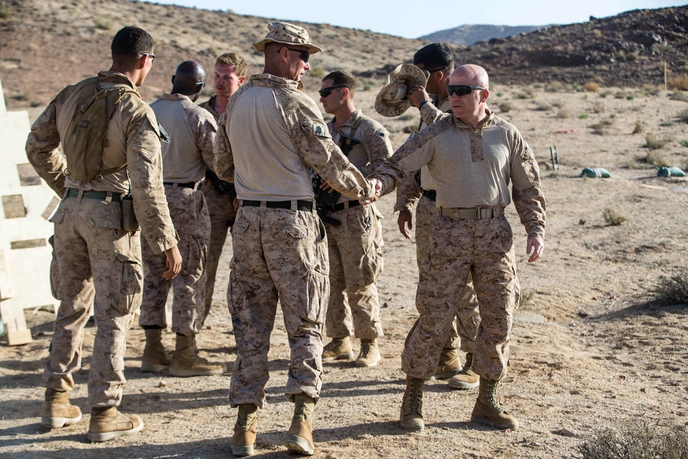 26th MEU Commanding Officer Visits BLT 2/6 in Al Quara