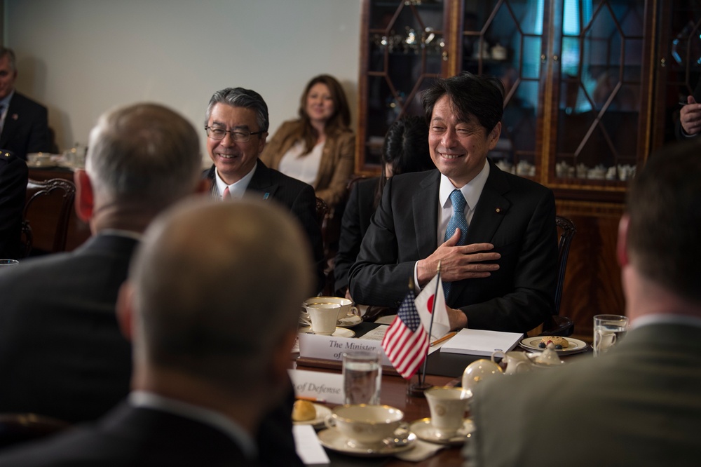 SD meets Japanese Defense Minister Itsunori Onodera