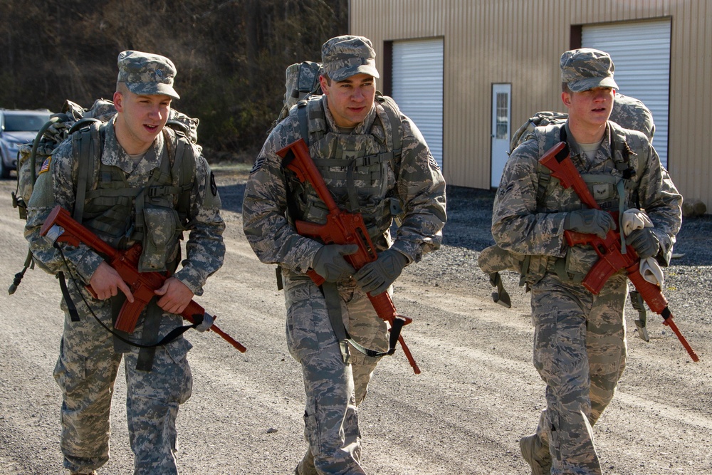 Soldiers, Airmen from West Virginia and D.C. take on Best Warrior Competition