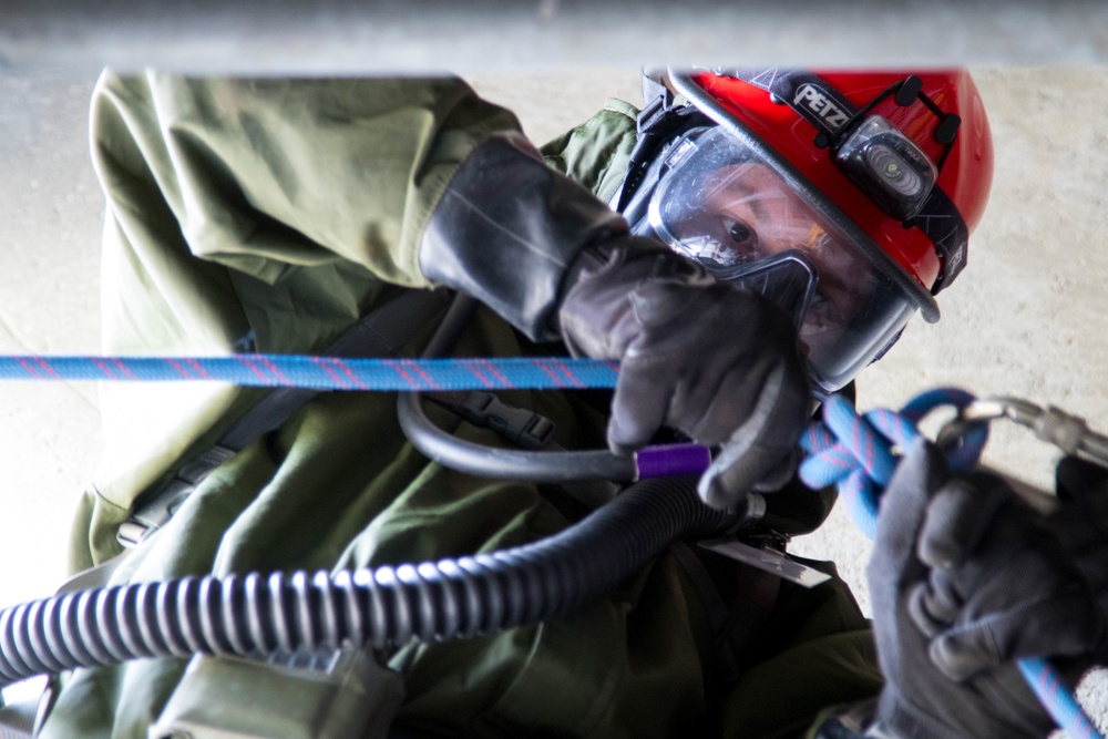 Guardian Response 18: 22nd Engineer Clearance Company trains in technical search and rescue