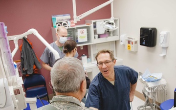 Distinguished visitors visit IRT Arctic Care