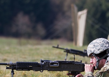 Army Reserve brigade maximizes battle assembly training, weapons qualification
