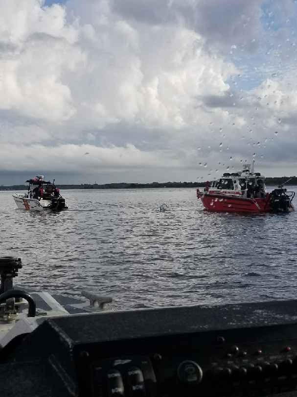 Coast Guard, good Samaritans rescue 3 near Blount Island