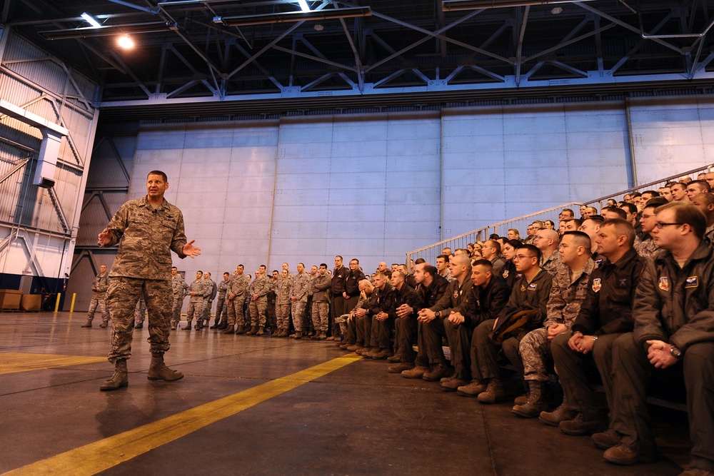 12th Air Force commander visits Offutt AFB