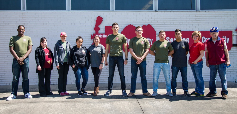 Single Marines Programs Volunteer at the Whistle Stop Thrift Shop