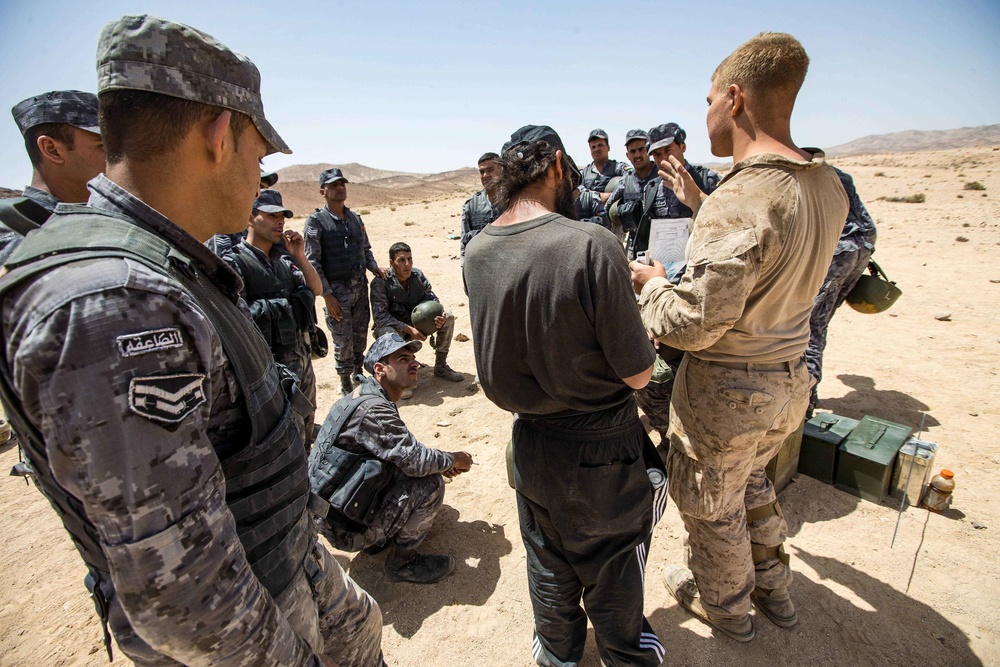 Manning the Machine Guns! BLT 2/6 and Jordanian Marines participate in Bilateral Range
