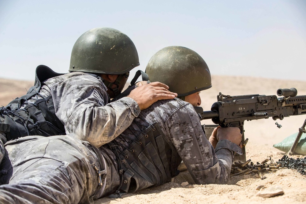 Manning the Machine Guns! BLT 2/6 and Jordanian Marines Bilateral Range