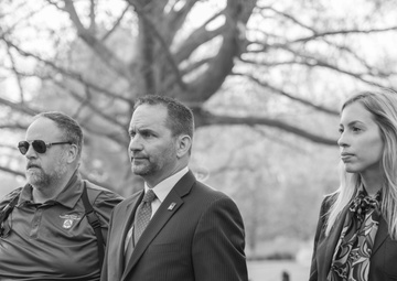 Wreath-Laying Ceremony at the Spirit of the Elbe Marker