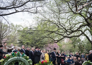 Wreath-Laying Ceremony at the Spirit of the Elbe Marker