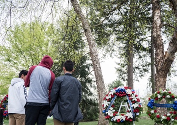 Wreath-Laying Ceremony at the Spirit of the Elbe Marker