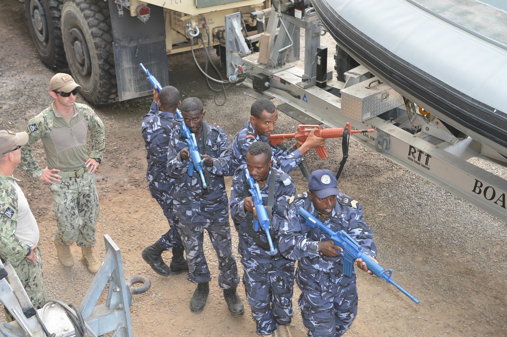 Djiboutian navy trains with CRS-10 personnel