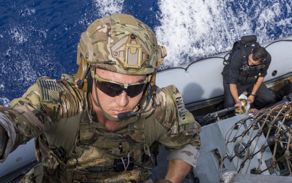 Coast Guard, Navy complete joint OMSI patrol in Pacific Ocean