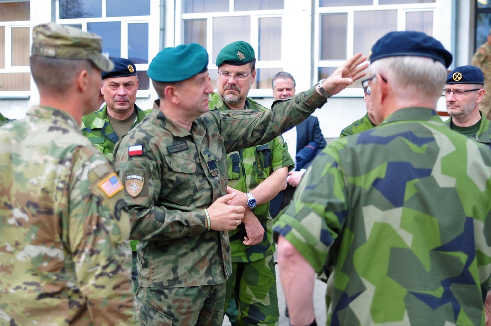 Swedish delegation visit to Battle Group Poland