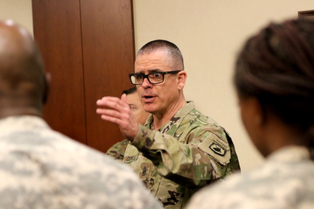 California resident to lead Reserve Soldiers