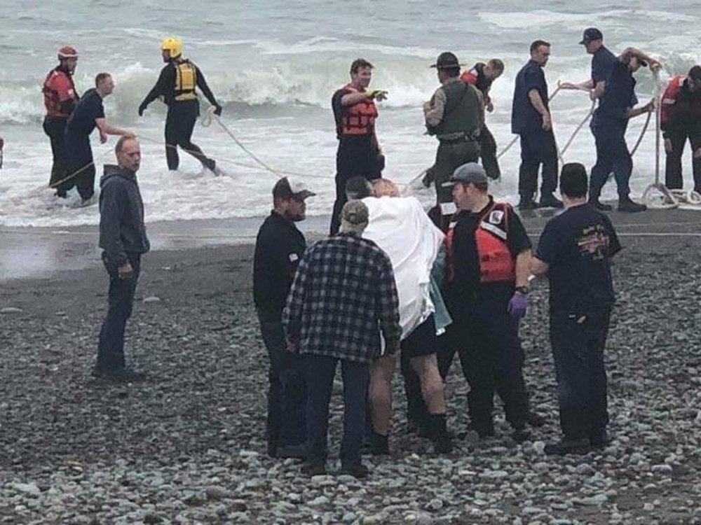 DVIDS Images Coast Guard Rescues U S Army Corps Of Engineers 