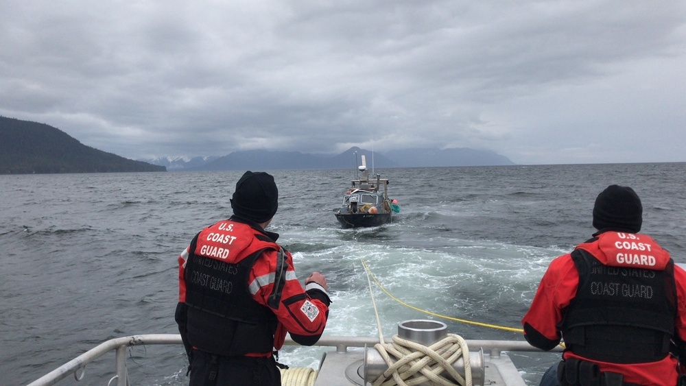 Station Juneau assists disabled vessel in Stephens Passage, Alaska