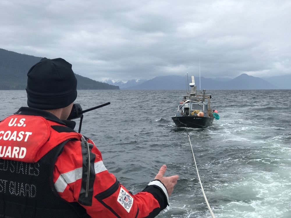 Coast Guard Station Juneau assists disabled vessel in Stephens Passage, Alaska