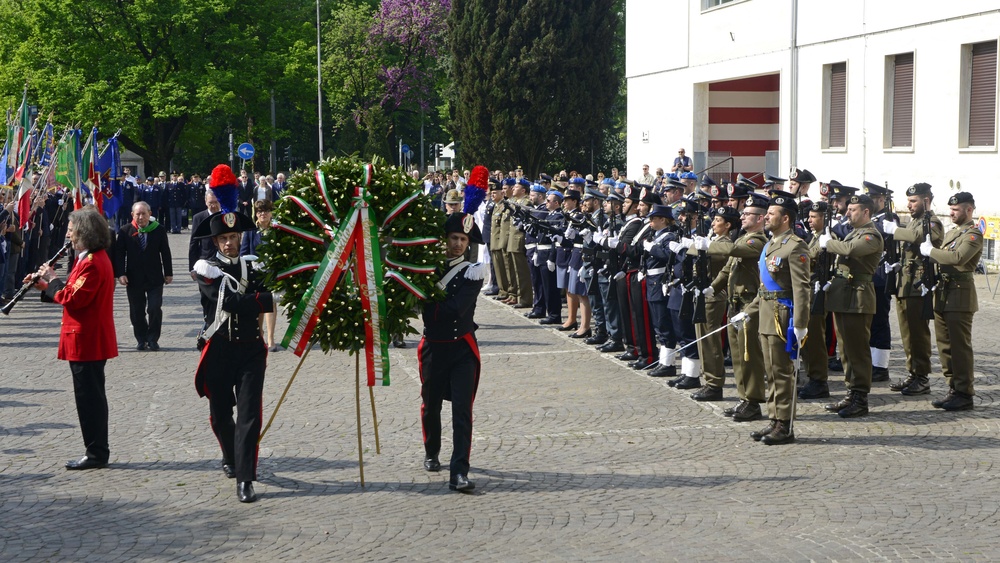 DVIDS Images Italy celebrates Liberation Day [Image 11 of 11]