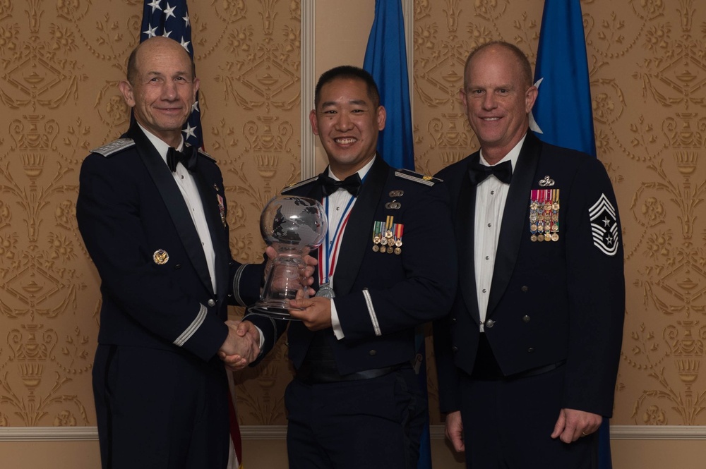 ACC Outstanding Field Grade Officer of the Year, Major Quoc Vo