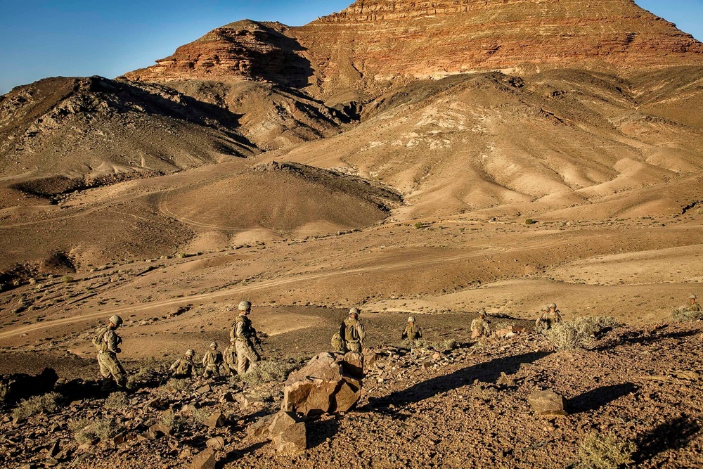 Fox Co scales mountains, engages enemy during force-on-force exercise in Jordan
