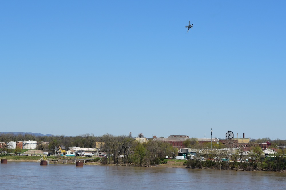 A-10 practices for Thunder Over Louisville