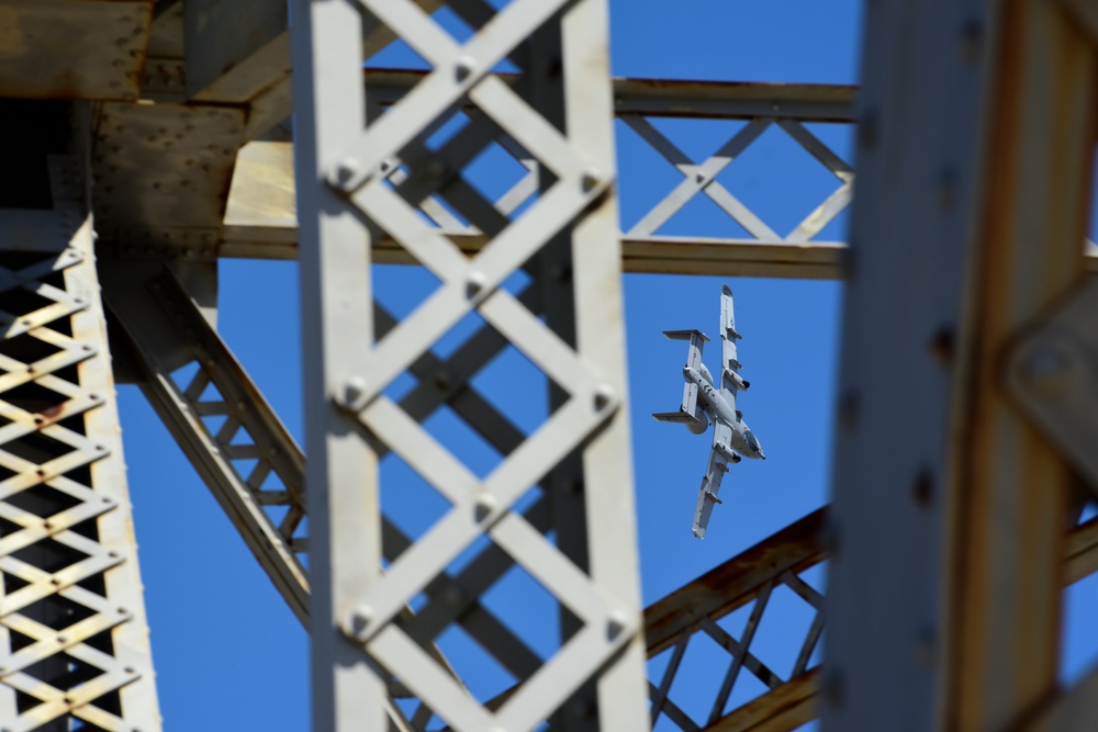 A-10 practices for Thunder Over Louisville