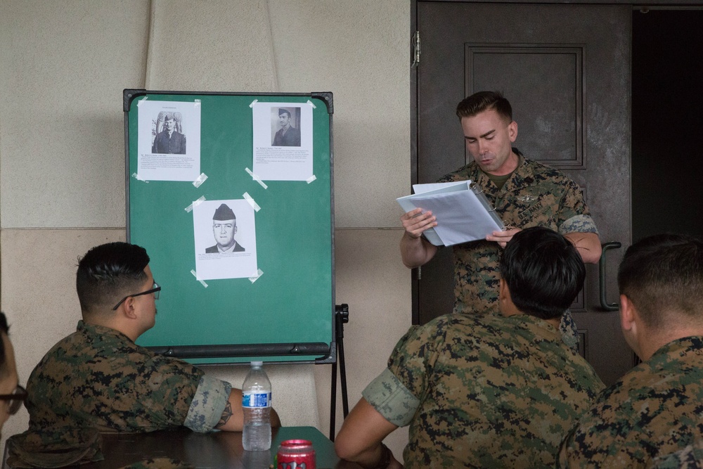 3d Marine Regiment briefs personnel on combat readiness