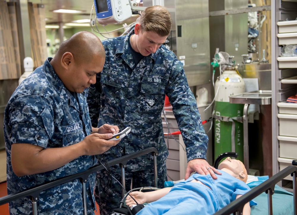PP18 conducts joint surgical simulation exercise aboard USNS Mercy
