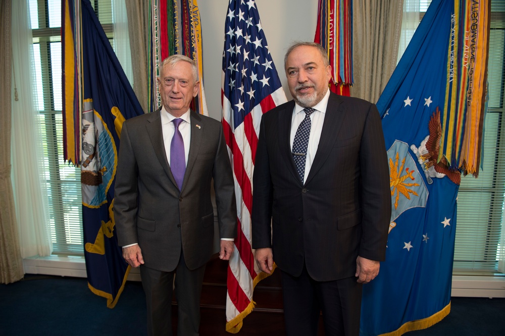 SD meets with Israeli Defense Minister Avigdor Lieberman