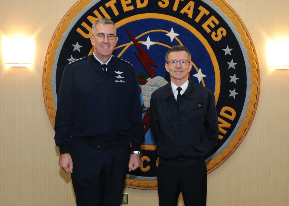 USSTRATCOM Hosts French Strategic Air Forces Commander