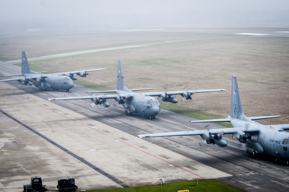 Five Ship Formation Flight at 179th Airlift Wing