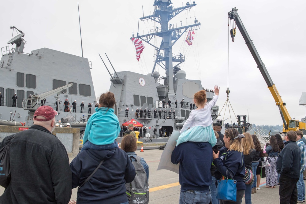 USS Ralph Johnson pulls into Naval Station Everett