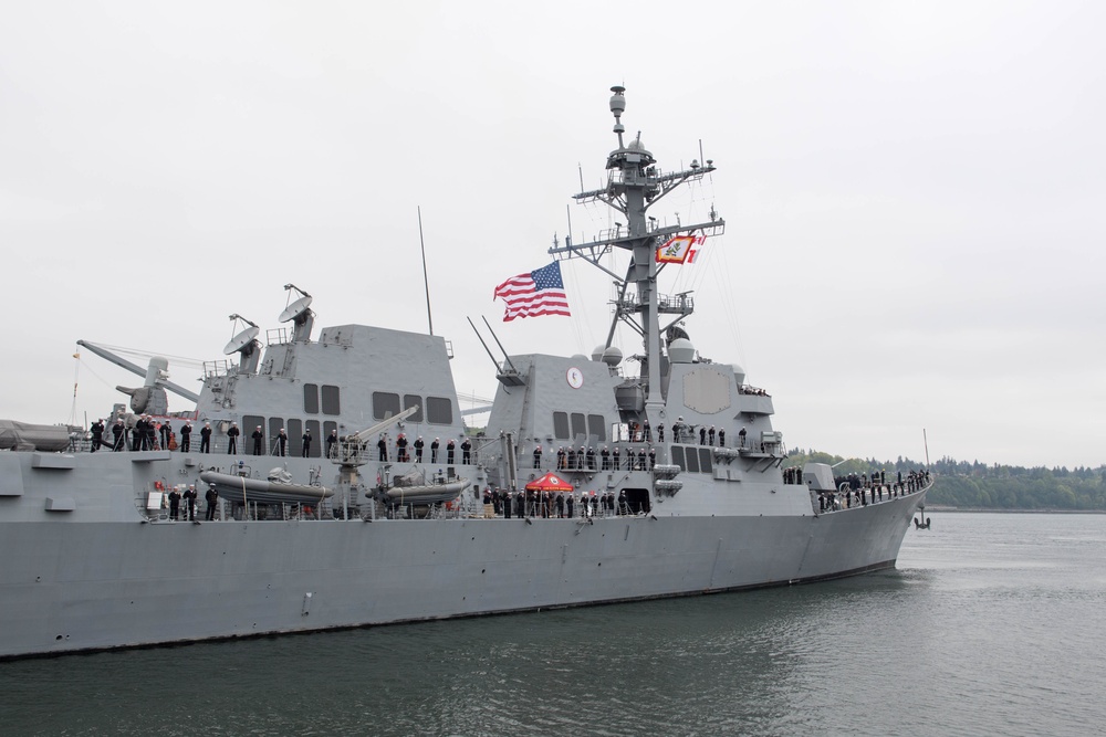USS Ralph Johnson pulls into Naval Station Everett
