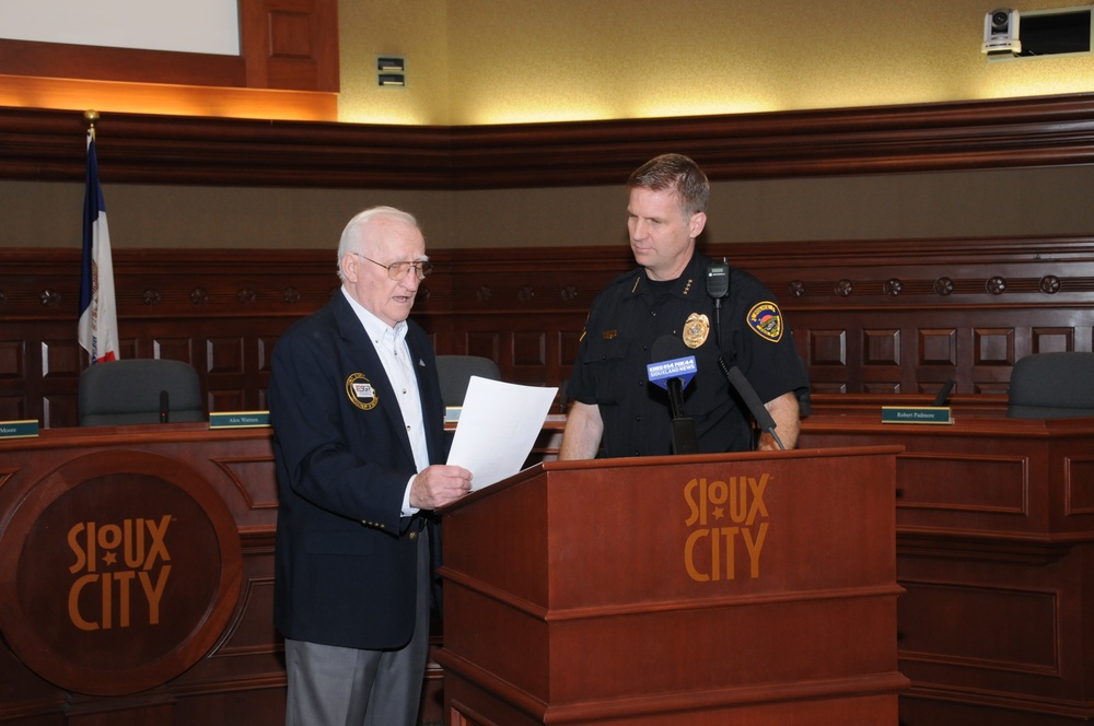 Sioux City police chief awarded Patriotic Award