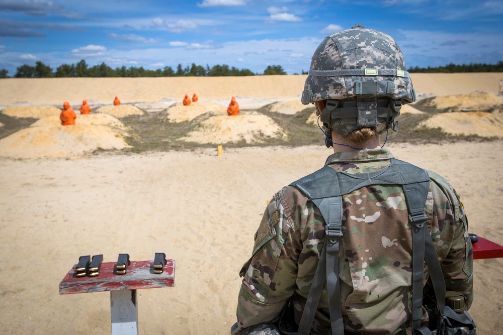 N.J. Best Warrior Competition M4 and M9 qualification