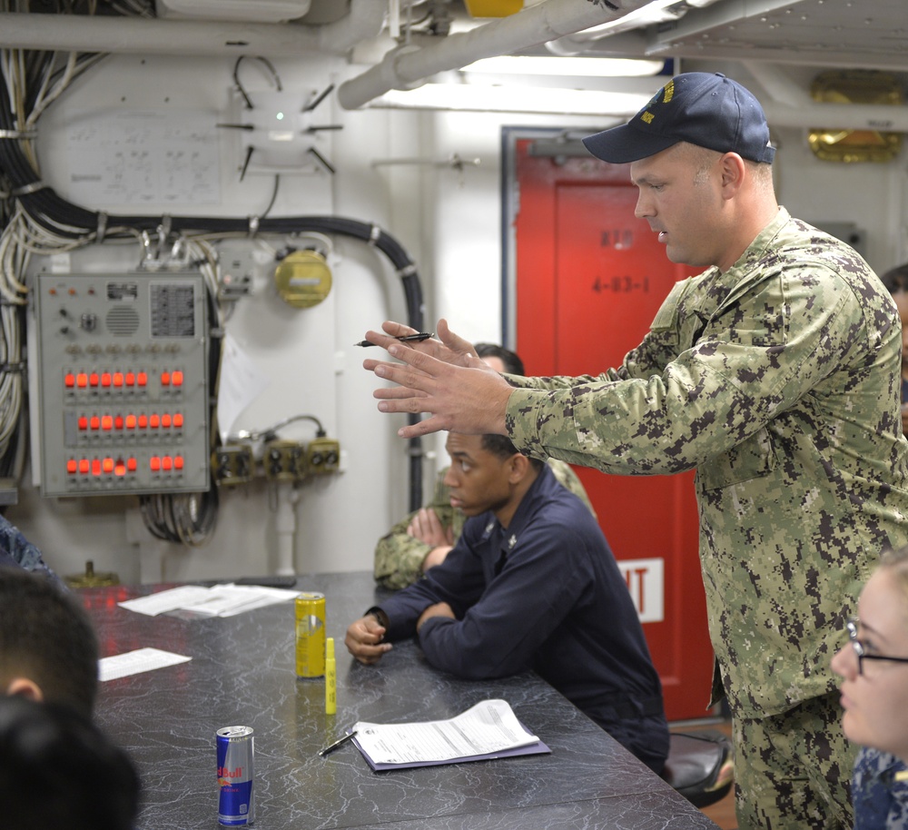 ATG member gives training to Blue Ridge Sailors