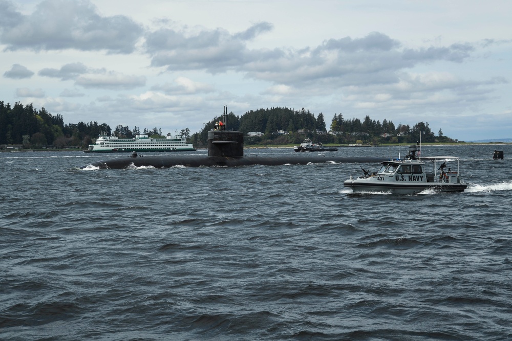 USS Bremerton Returns to Namesake City for Decommissioning