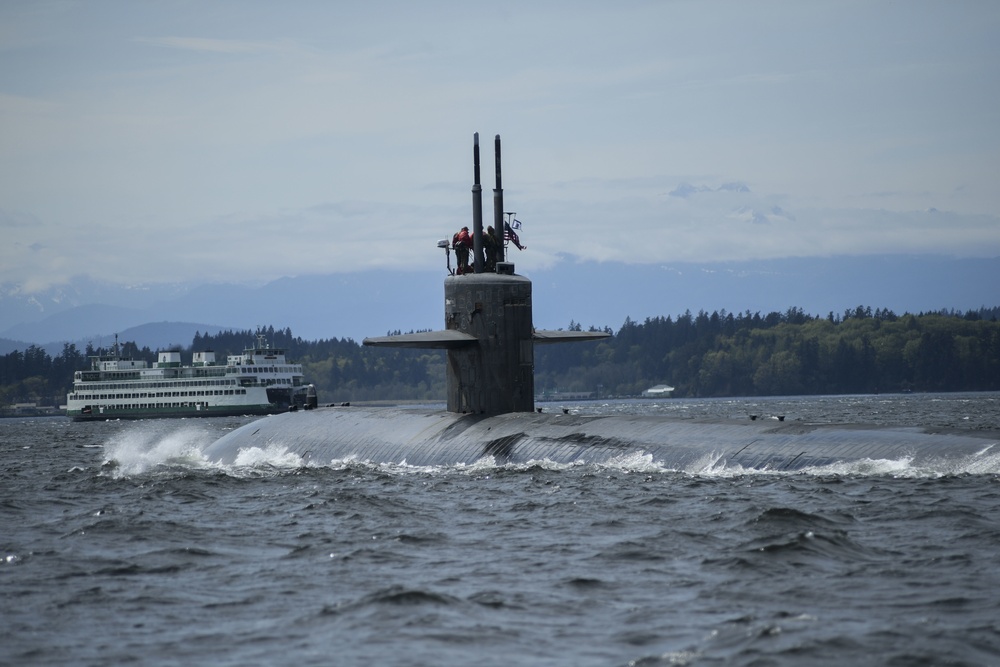 USS Bremerton Returns to Namesake City for Decommissioning