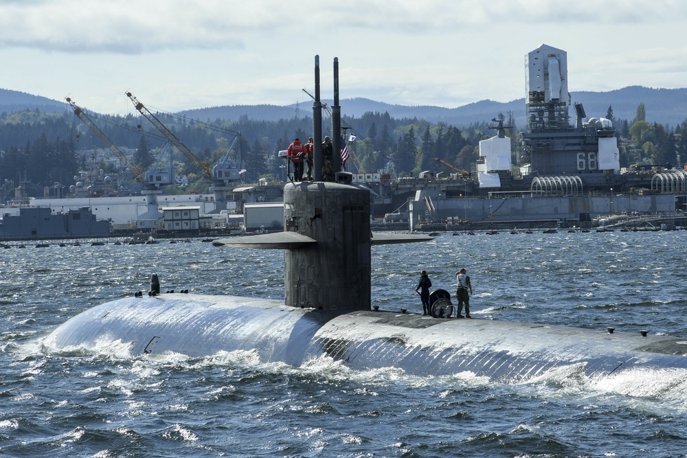 USS Bremerton Returns to Namesake City for Decommissioning