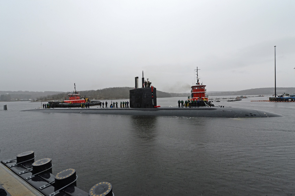 USS San Juan (SSN-751) Returns From Depoyment