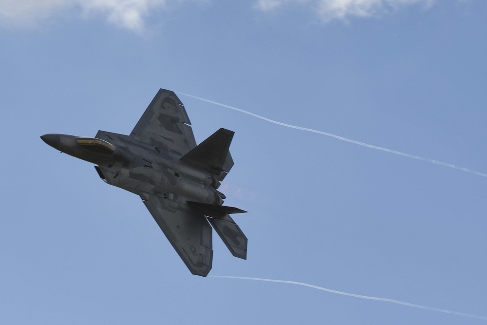 F-22 Raptor rockets Beale's Air &amp; Space Expo